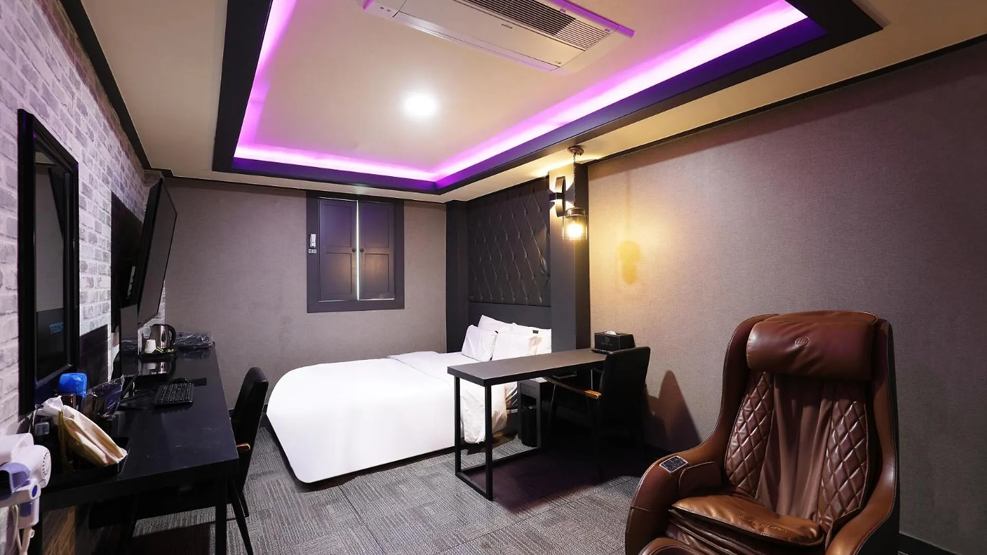 Carlton Hotel Inczhon