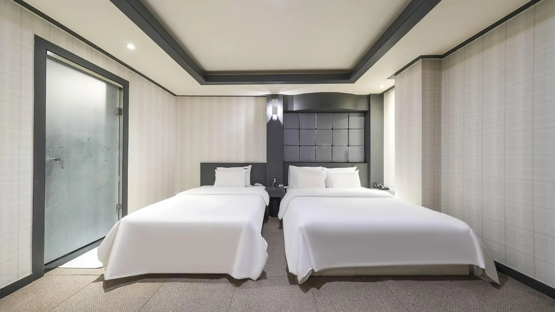 Carlton Hotel Incheon 3*,